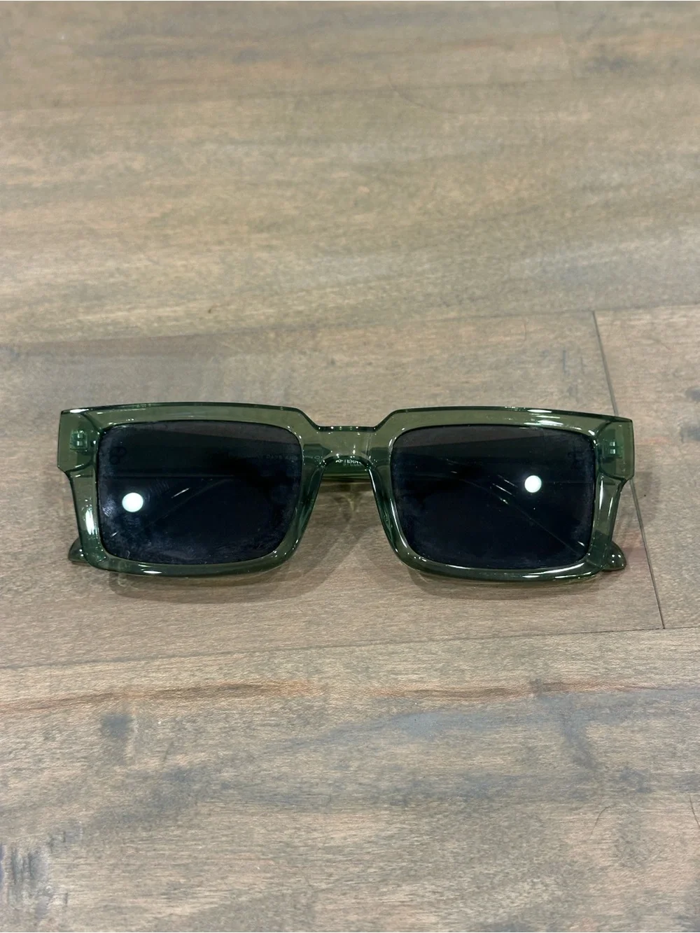 Women’s Green Rectangular Sunglasses